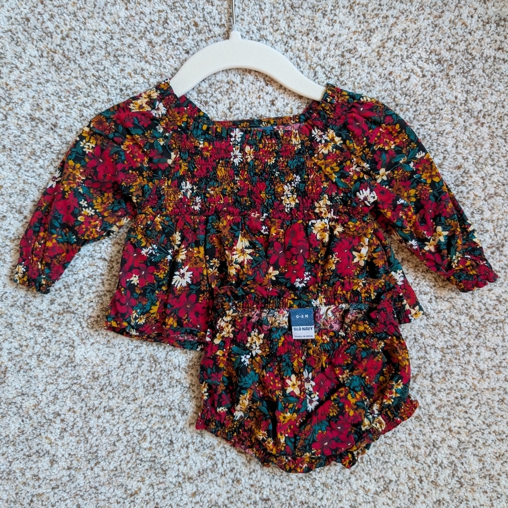 Old Navy baby girl 0-3mo outfit